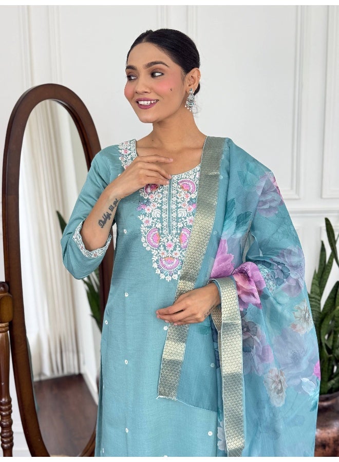 piludi Aqua Embroidered Kurta Set for Women - Image 3
